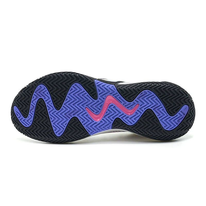Semelle robuste et motif géométrique en violet et rose sur un sneaker de la marque Ballerz